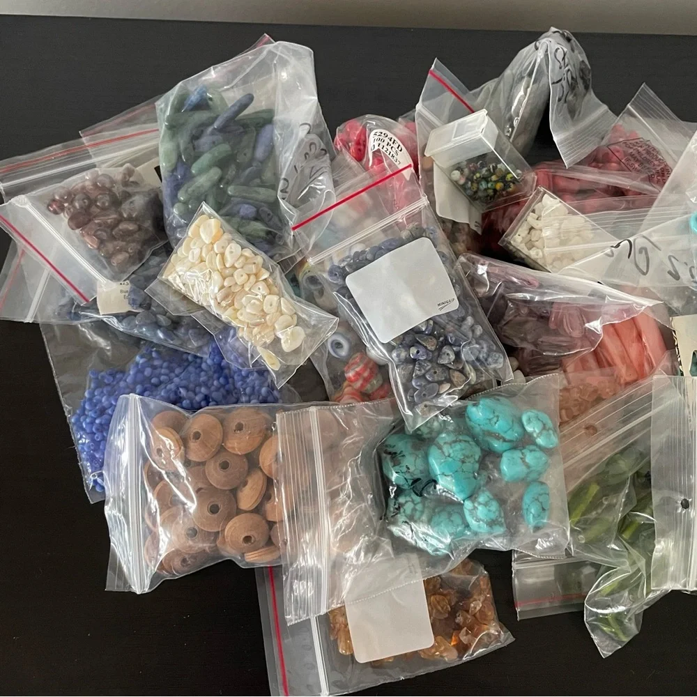 N/A assorted beads